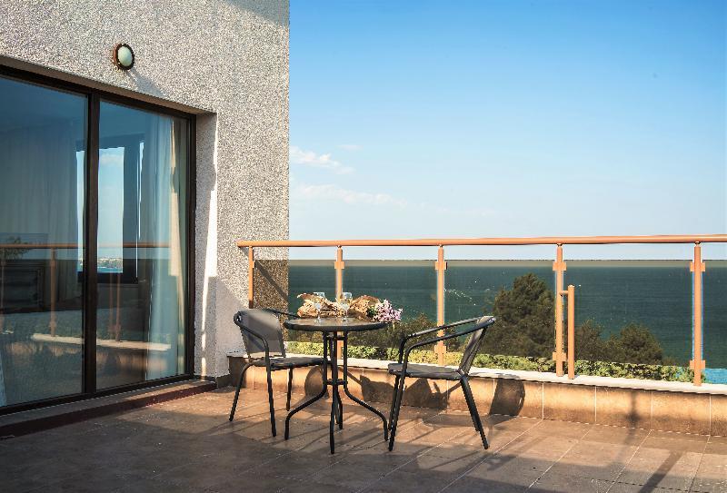 Moreto Seaside Aparthotel Obzor Exterior photo